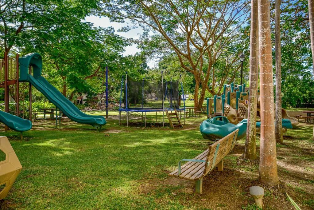 Laguna Lake House - Private Pool - King Bed - Sleeps 14 ปลายาบลังกา ภายนอก รูปภาพ
