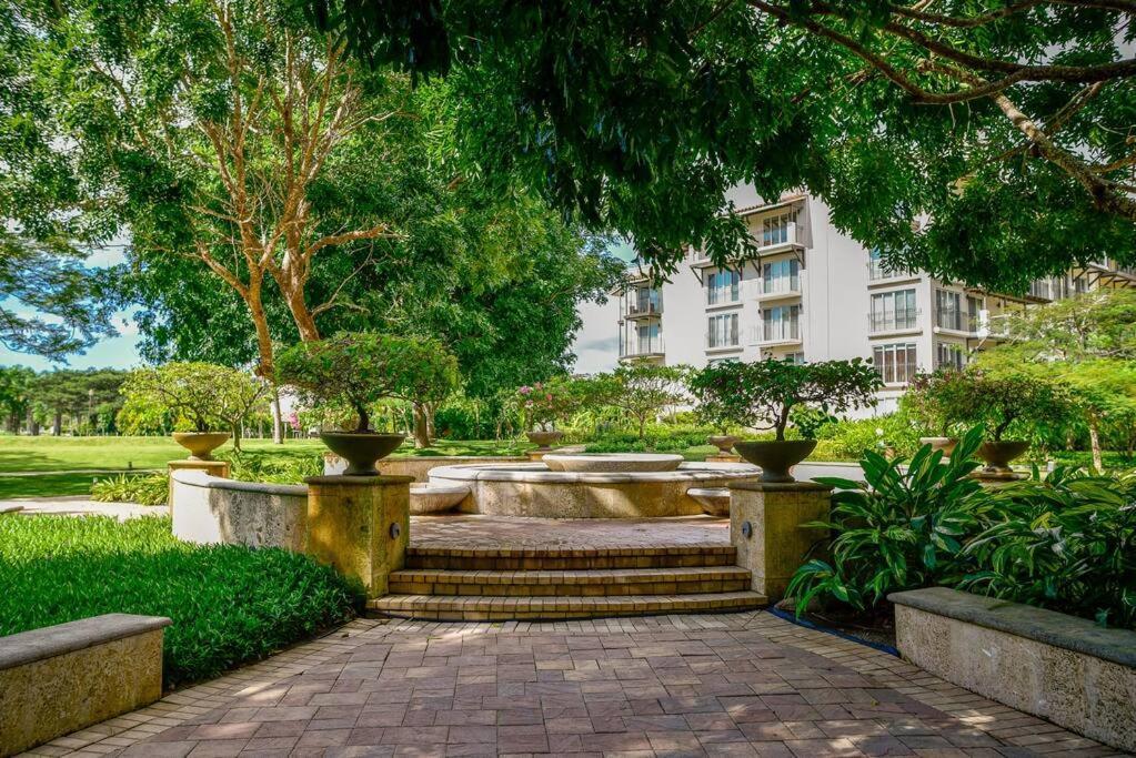 Laguna Lake House - Private Pool - King Bed - Sleeps 14 ปลายาบลังกา ภายนอก รูปภาพ