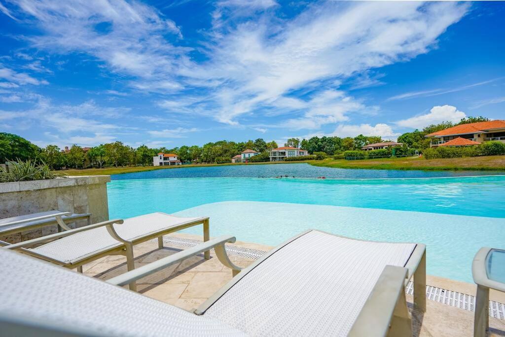 Laguna Lake House - Private Pool - King Bed - Sleeps 14 ปลายาบลังกา ภายนอก รูปภาพ