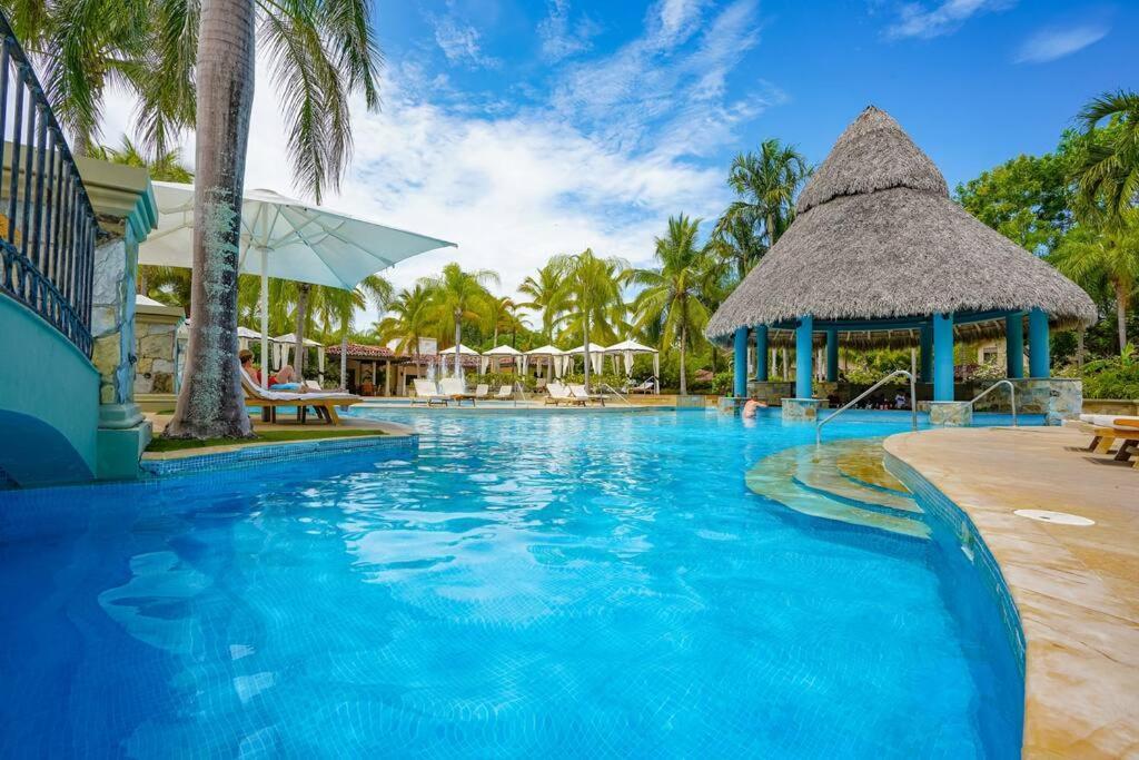 Laguna Lake House - Private Pool - King Bed - Sleeps 14 ปลายาบลังกา ภายนอก รูปภาพ