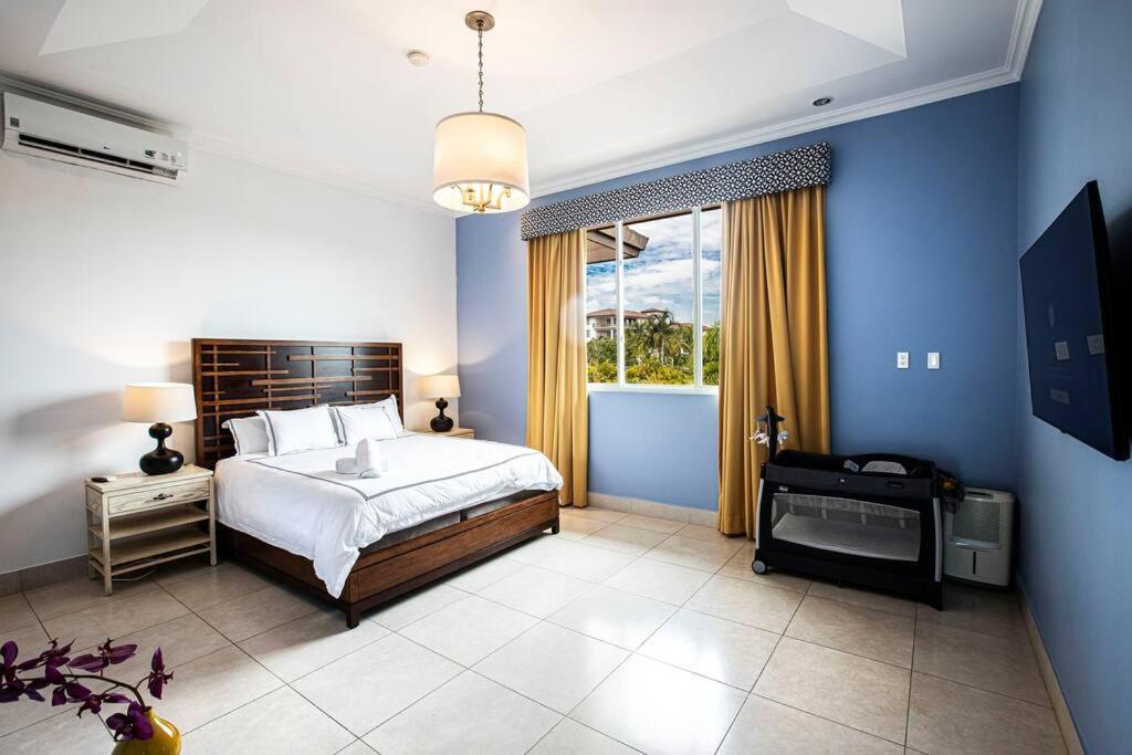 Laguna Lake House - Private Pool - King Bed - Sleeps 14 ปลายาบลังกา ภายนอก รูปภาพ