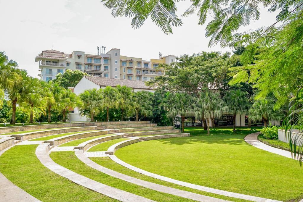 Laguna Lake House - Private Pool - King Bed - Sleeps 14 ปลายาบลังกา ภายนอก รูปภาพ